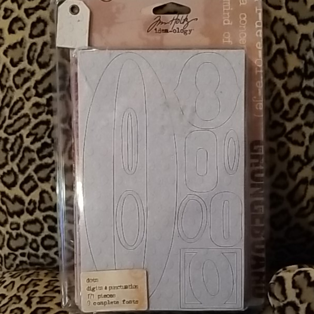 New Jim Holtz idea-ology 171 piece 9 comlete fonts